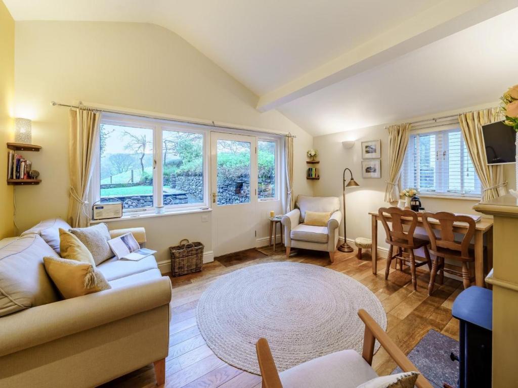 2 Bed in Coniston oc-lcc17 - Tap to explore photos