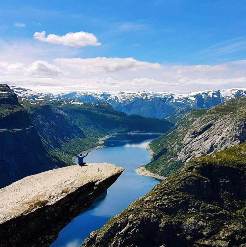 Skånevik Fjordhotel - Tap to explore photos