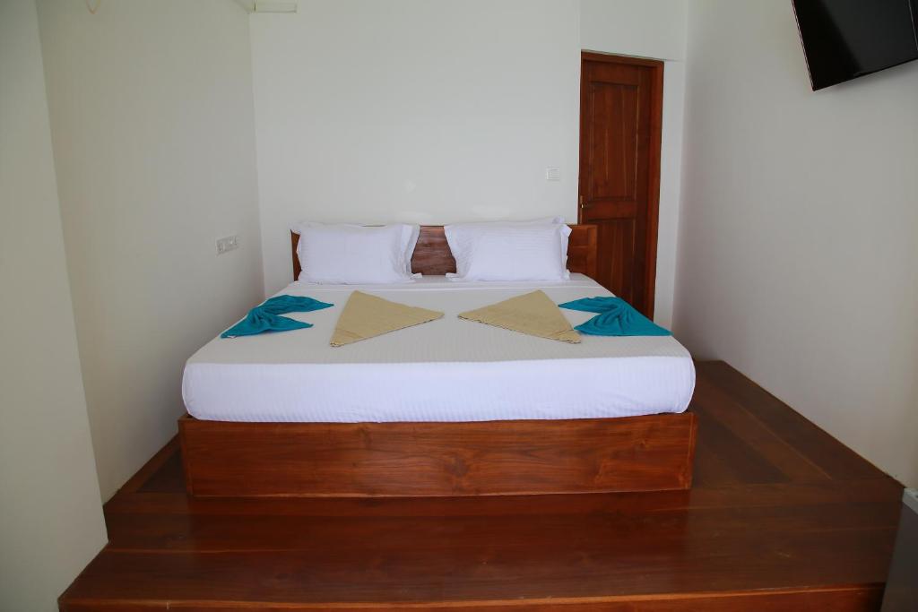 Двухместный (Двухместный номер Делюкс с 1 кроватью), Wave Beach Resort Unawatuna