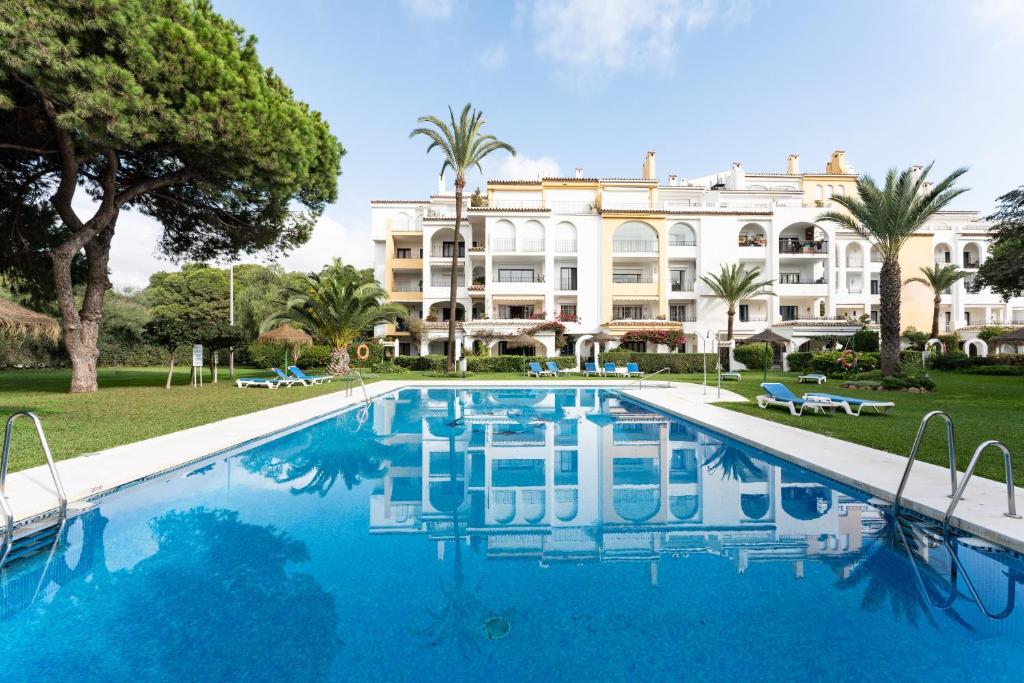 Beautiful frontline apartment, Marbella