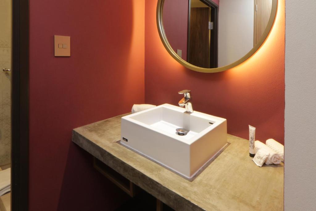 City Centro by Marriott Oaxaca - Tap to explore photos