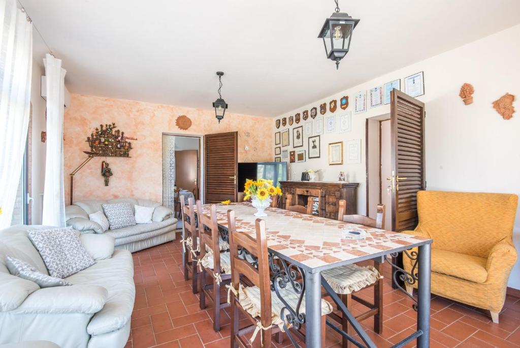 Casa Vacanze Chianti Summer - Tap to explore photos