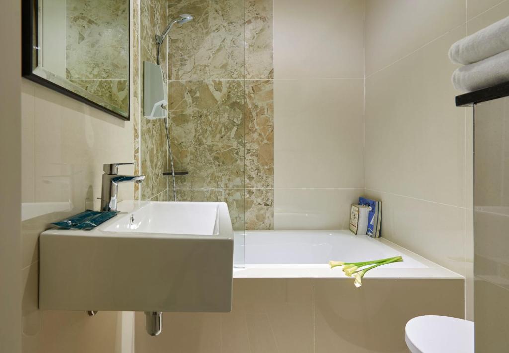 Двухместный (Номер Делюкс), Hotel 81 Gold