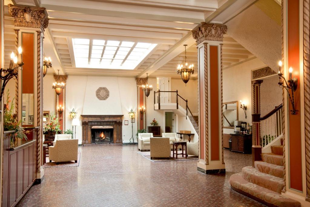 Cardinal Hotel photo 4