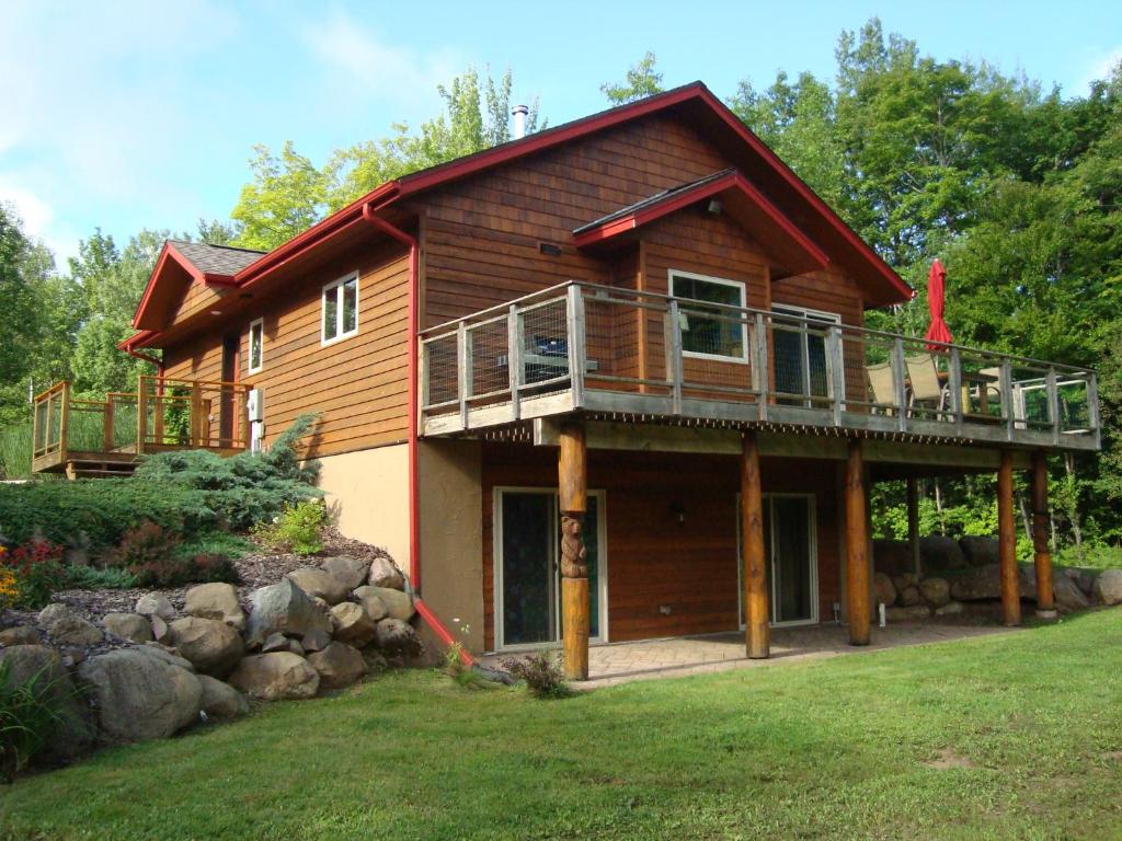 The Bear Cabin photo 3