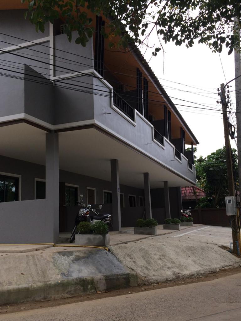 Апартаменты (Апартаменты), Am house