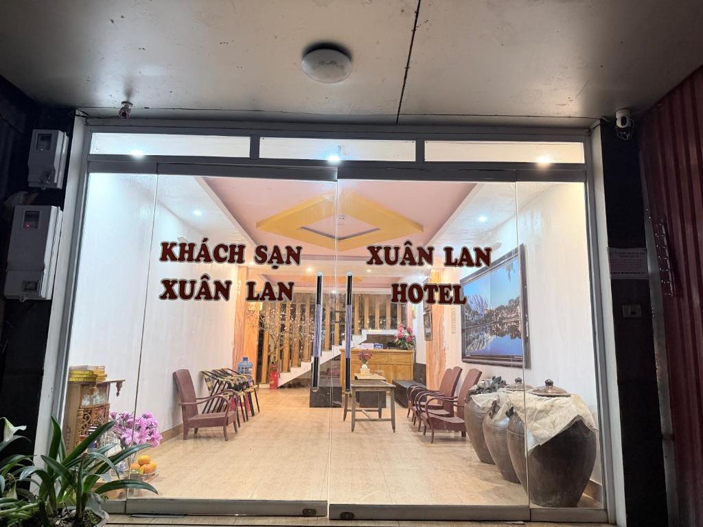 Nha nghi Xuan Lan - Tap to explore photos