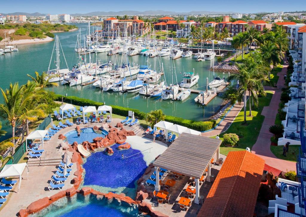 El Cid Marina Beach Hotel photo 2