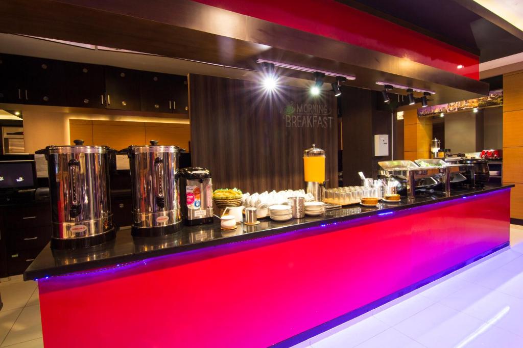 Двухместный (Улучшенный двухместный номер с 1 кроватью), Citi M Hotel Gambir