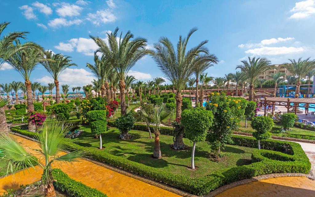 Двухместный (Стандартный двухместный номер с 1 кроватью - вид на сад), Hawaii Riviera Aqua Park Resort - Families and Couples Only