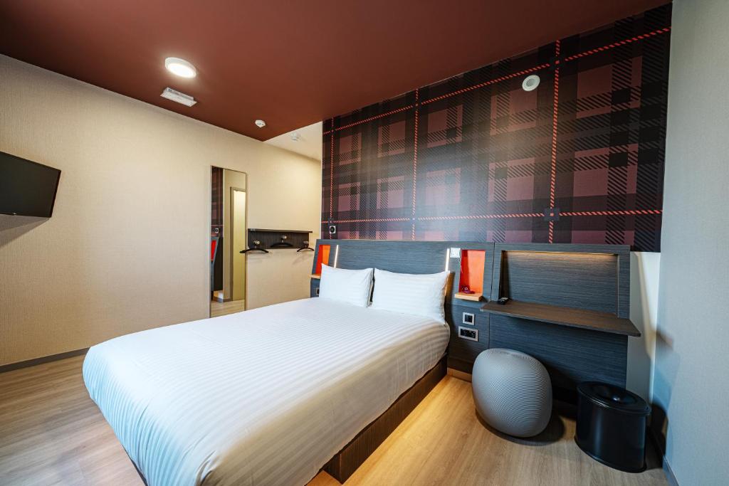 easyHotel Paris Charles de Gaulle Room Type - Double Room - Disability Access
