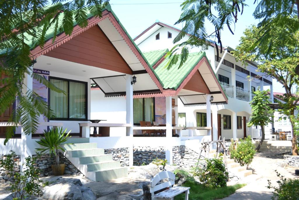 Benjaporn Bungalow photo 2
