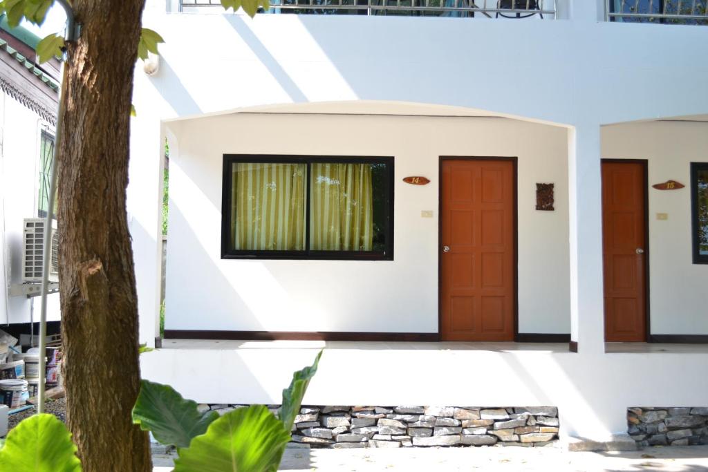 Двухместный (Двухместный номер Делюкс с 1 кроватью), Benjaporn Bungalow