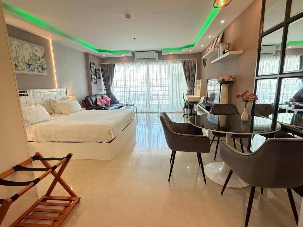 View Talay 6 Condominium by Honey Room Type - Standard Studio