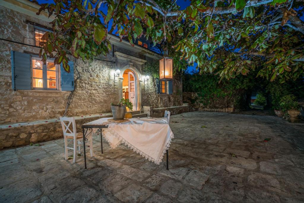 Bratis Holiday Home photo 1