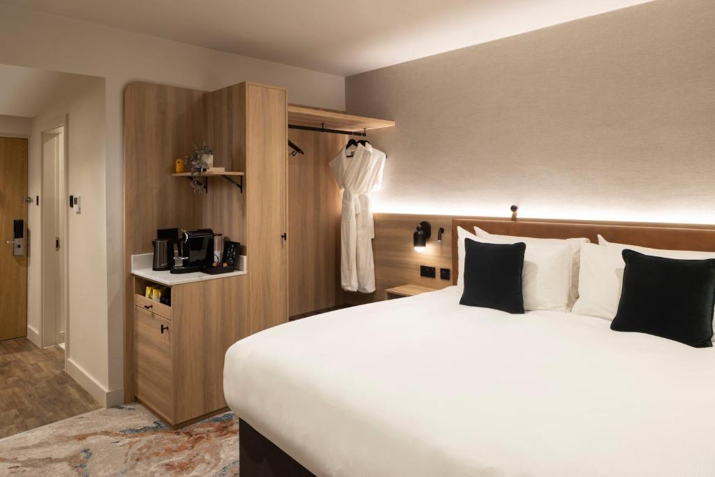 voco Corby Kettering by IHG Room Type - Premium King Room