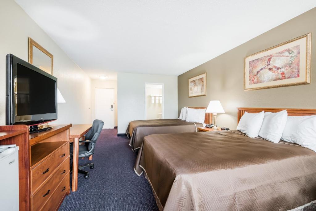 Red Carpet Inn Lancaster photo 3