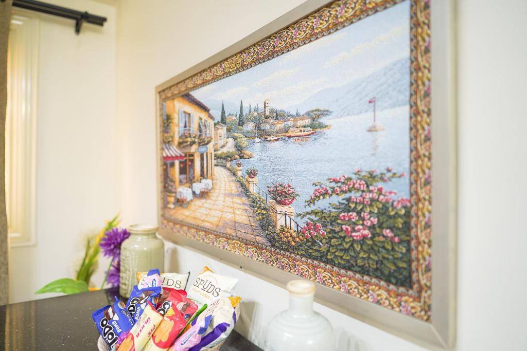 Comfortable 3BR Apartment in New Cairo Prime Spot - Tap to explore photos