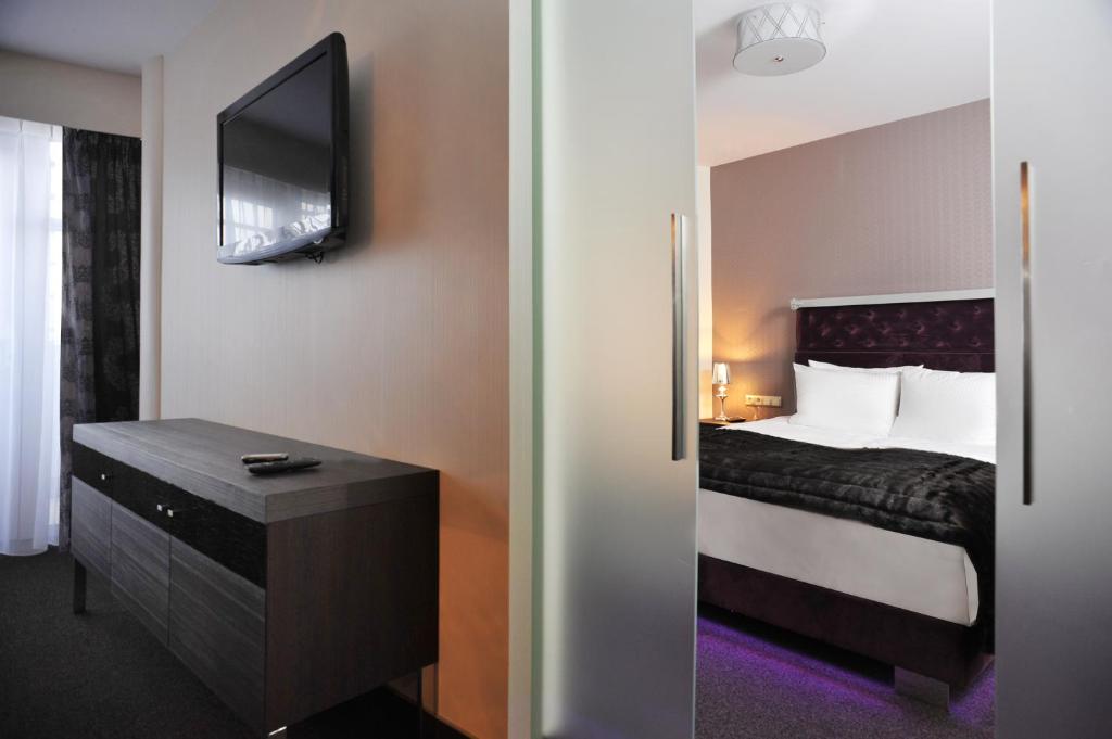 Апартаменты (Представительский люкс), Hotel 3 Trio