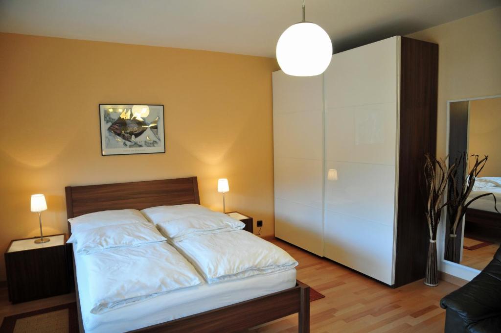 Ferienwohnung Noviomagus - Tap to explore photos