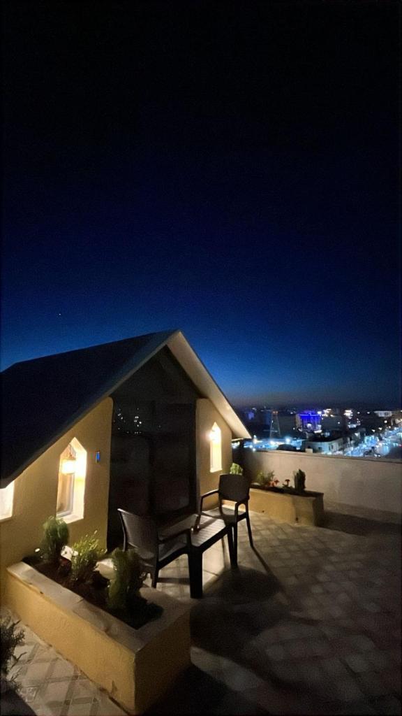 north paradise hotel - Tap to explore photos