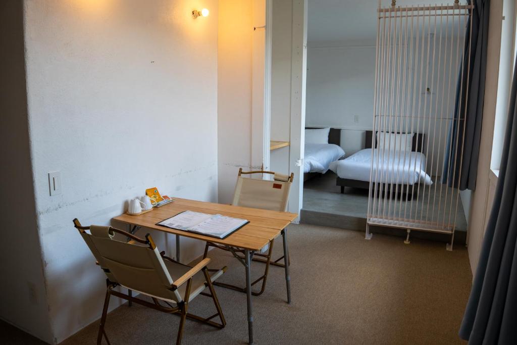 Square 8 HAKUBA RETREAT by UNPLAN Room Type - Double or Twin Room
