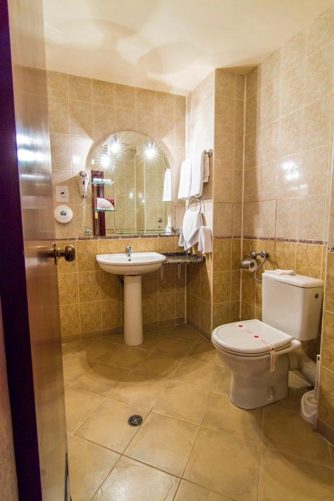 Двухместный (Номер эконом-класса), Plaza Hotel