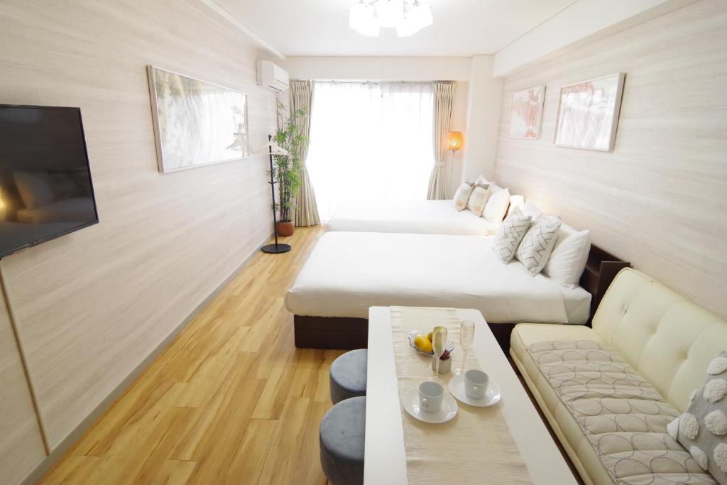 Nippombashi Art Hotel 806 - Tap to explore photos