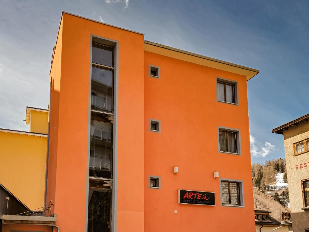 Hotel Arte - Tap to explore photos
