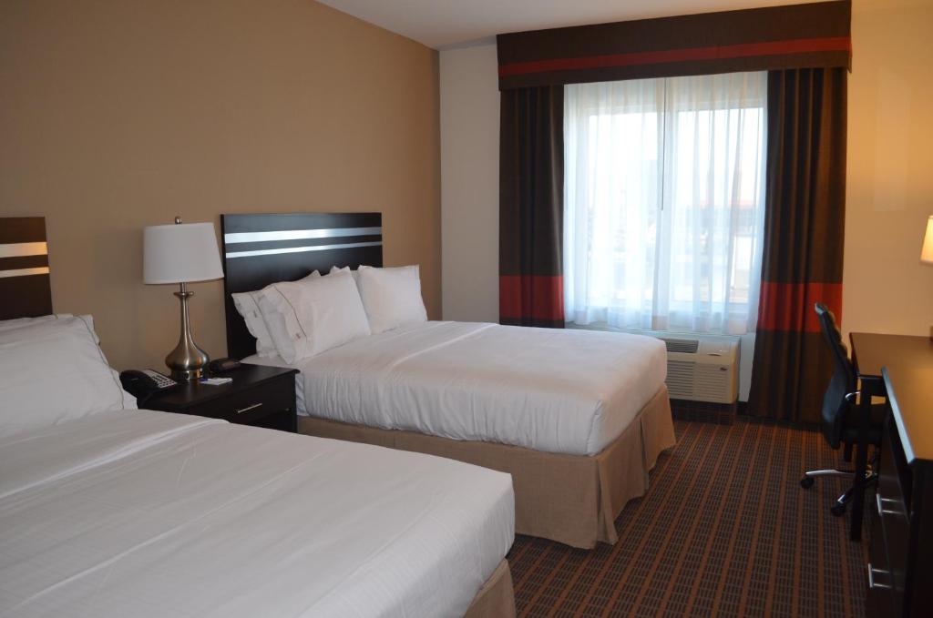Holiday Inn Express & Suites Golden, an IHG Hotel photo 2