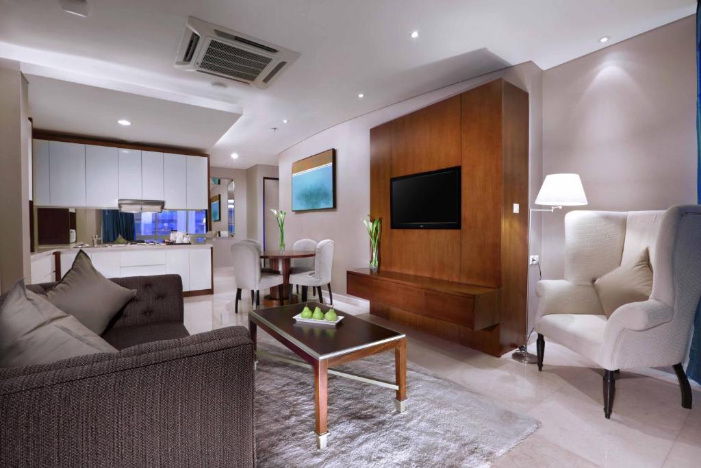 Сьюит (Люкс с видом на город), The Grove Suites
