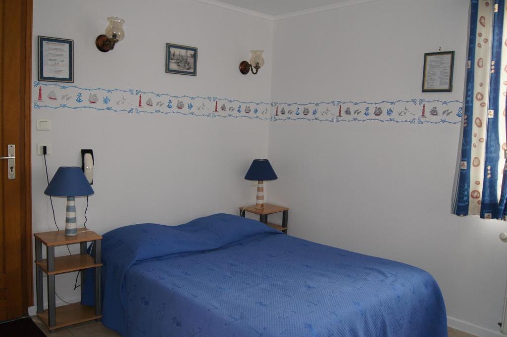 Aux Trois Jean Room Type - Double Room