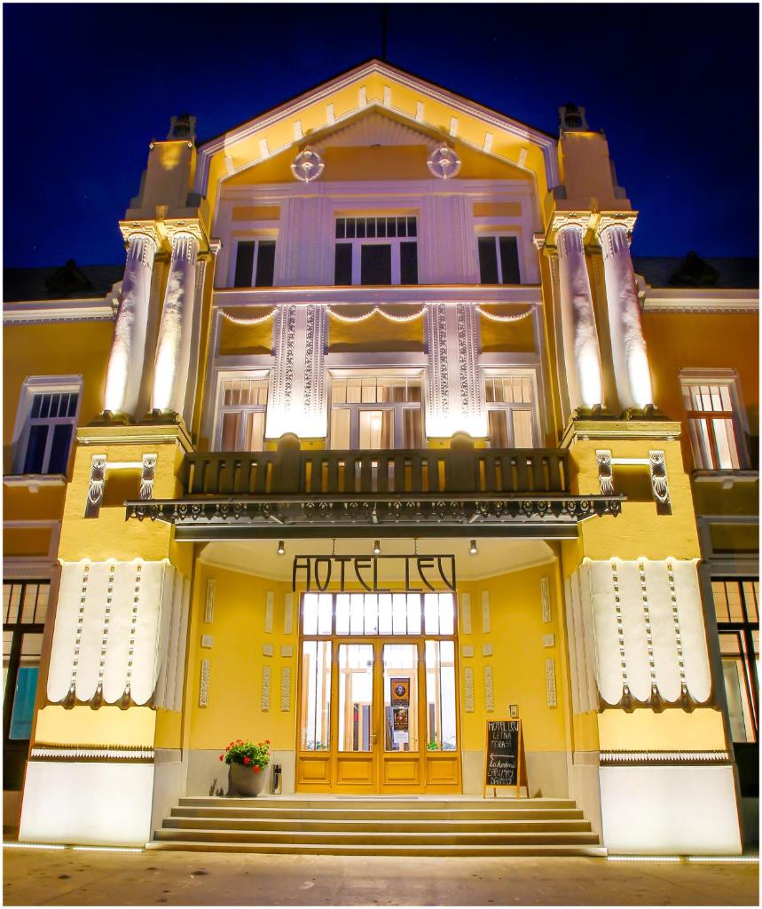 Hotel Lev