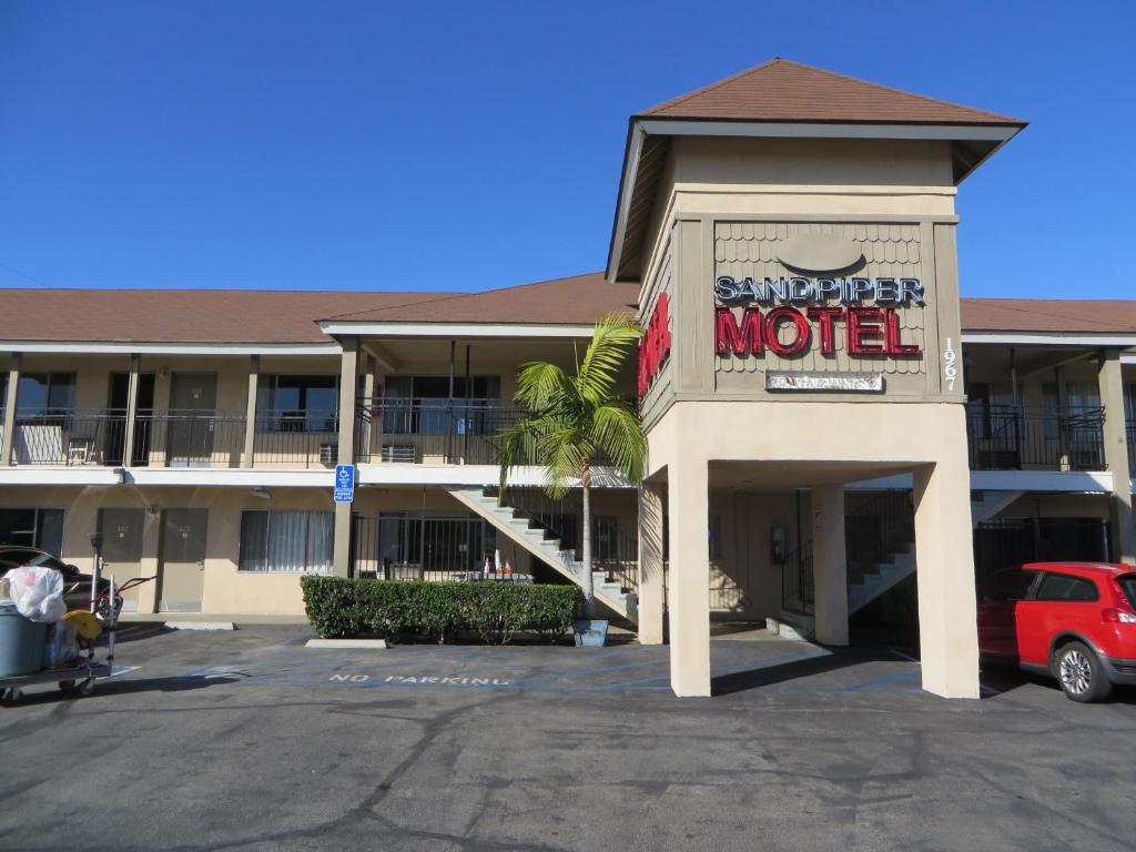 Sandpiper Motel image