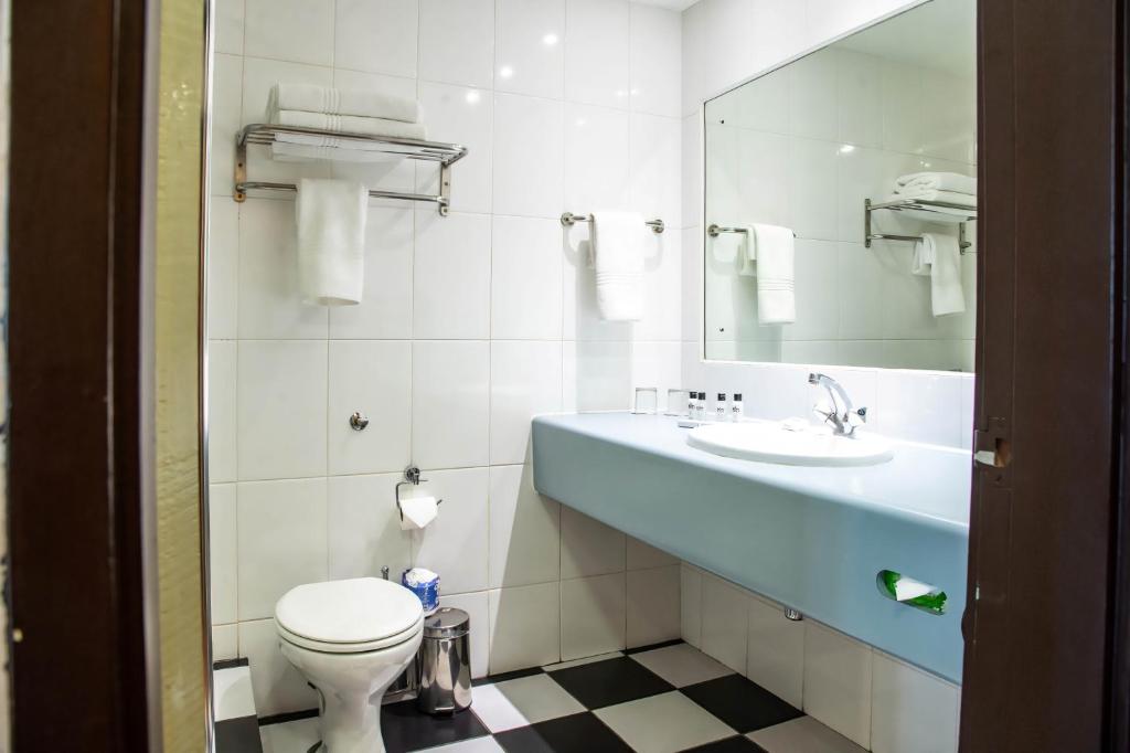 BON Hotel Bloemfontein Central - Tap to explore photos
