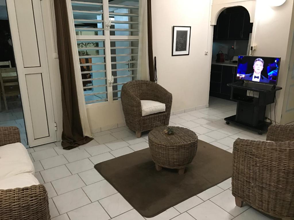 Maison de Vacances à St Anne Martinique photo 1