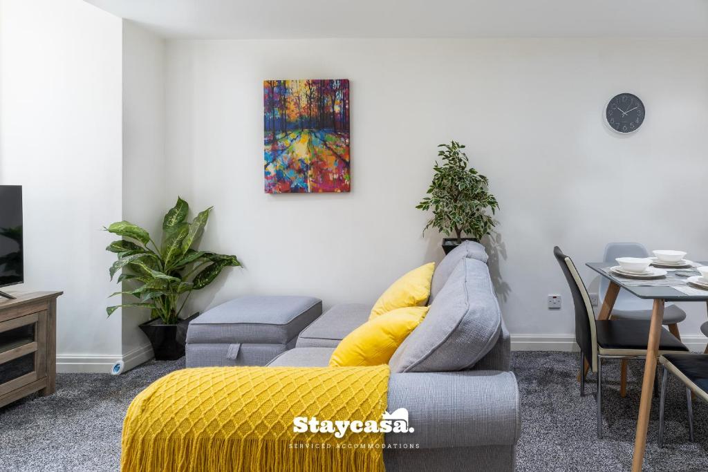 Casa Cove GF Flat Free Parking - 5min to Hospital - Tap to explore photos
