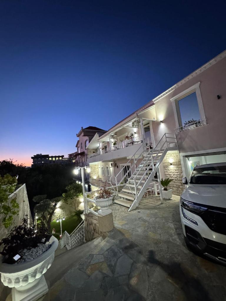 Alesio Guest House
