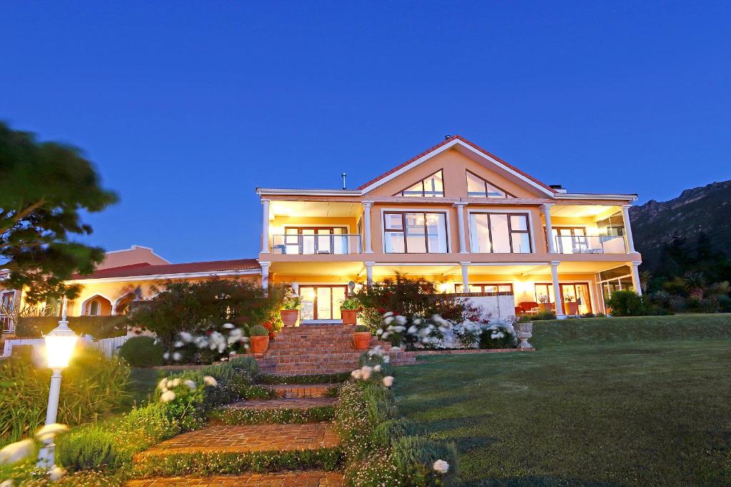 Apricot Gardens Guesthouse photo 4