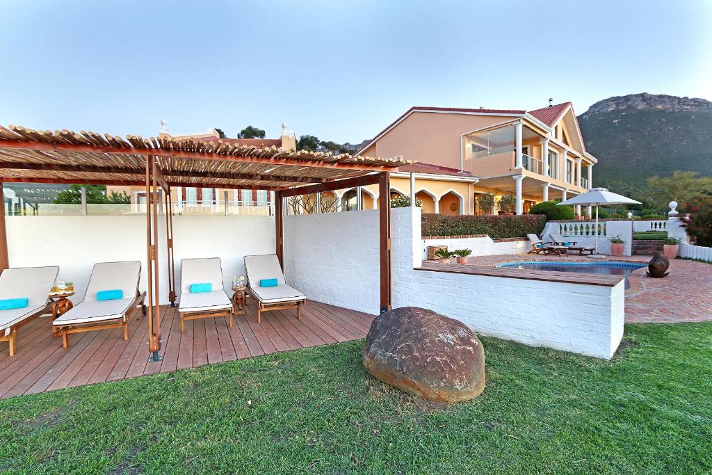 Apricot Gardens Guesthouse photo 1