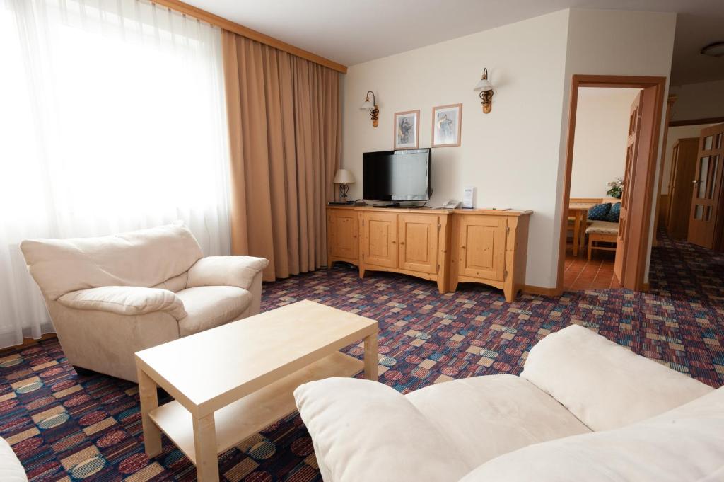 Четырехместный (Четырехместный номер «Комфорт»), Hotel Partner