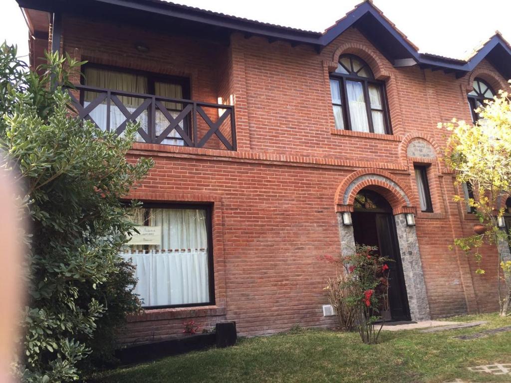 DUPLEX Casa 100 m2 CARILO HOUSE Complejo Residencial Sin Serv photo 2