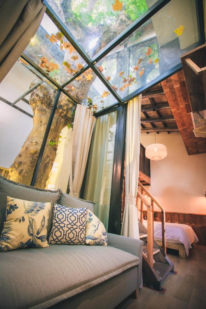 Семейный (Семейный номер с видом на сад), Youxiake Canal Hotel Hangzhou