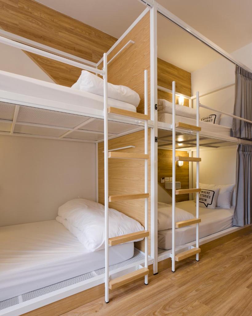 Номер (Кровать в общем 8-местном номере), Bed One Block