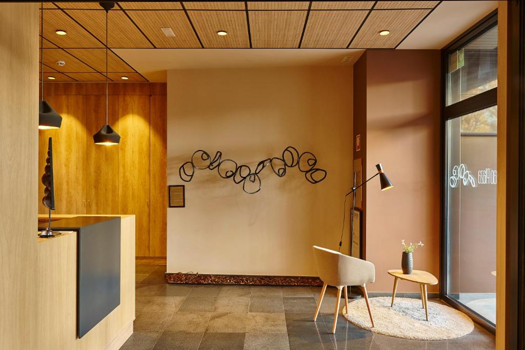 Hotel Bilbao Plaza photo 2
