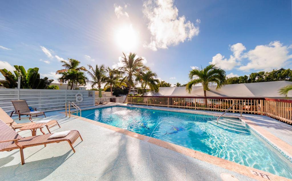 Creekside Inn Islamorada image