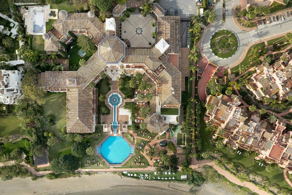 Grand Hotel Las Dunas, Autograph Collection - Tap to explore photos