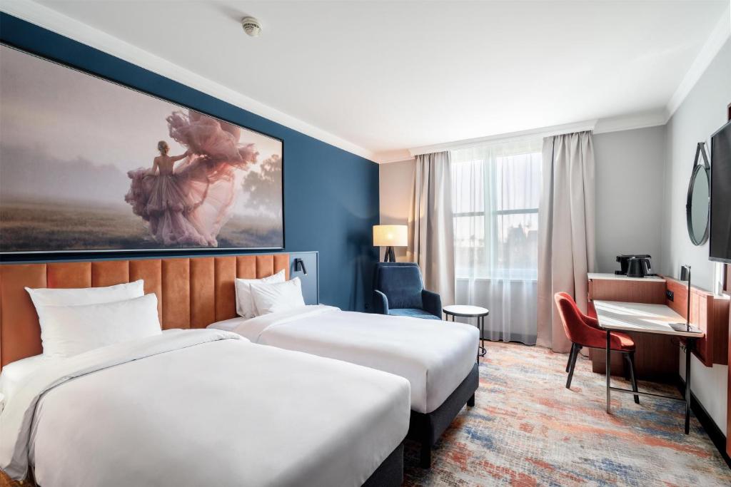 Radisson Blu Hotel, Wroclaw - Tap to explore photos