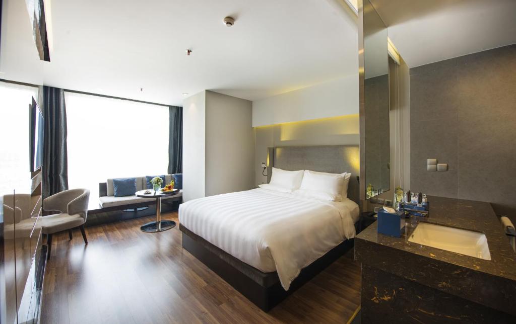 Novotel Suites Hanoi