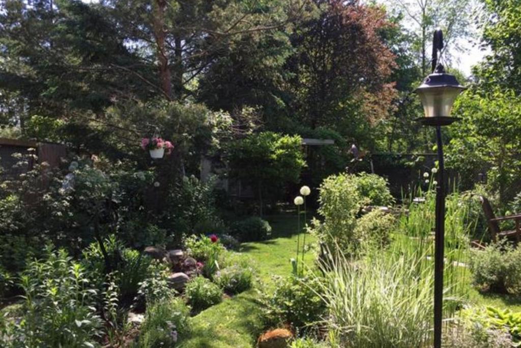 2 Moon Cottage photo 1